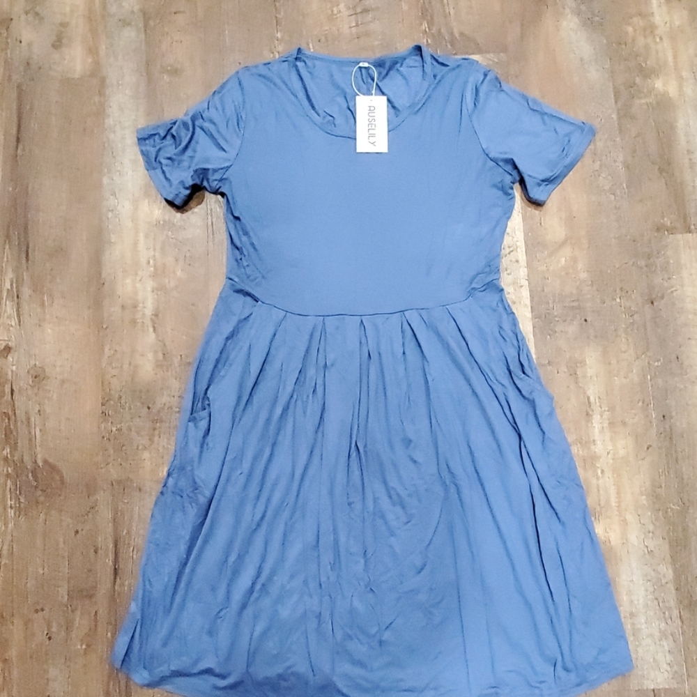 Dress NWT